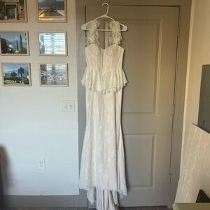 Anthropology Elegant White Lace wedding Gown